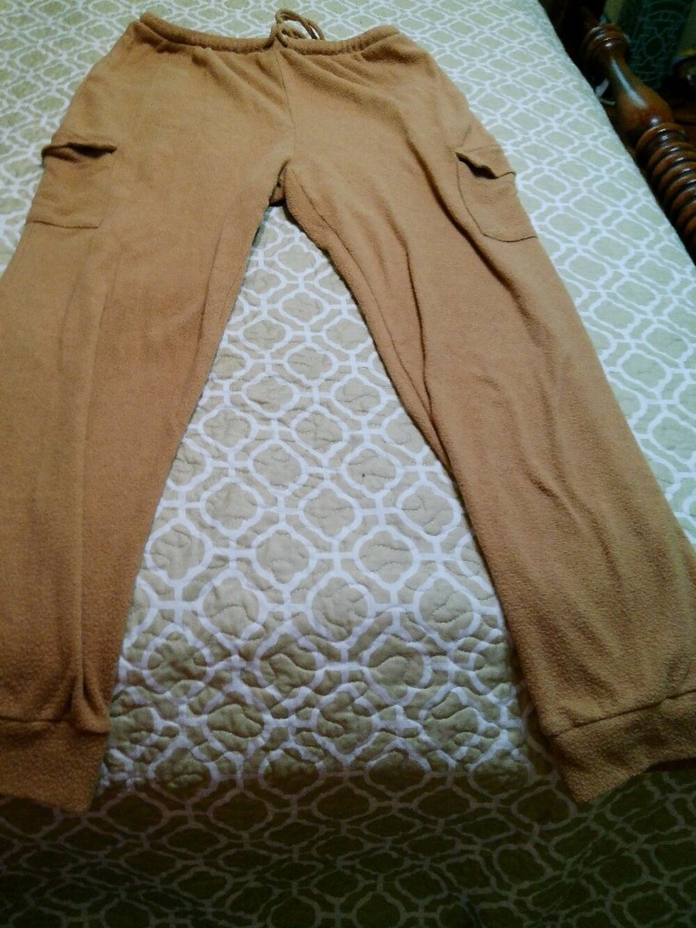 CHERISH JOGGERS SIZE LARGE GOOD CONDITION